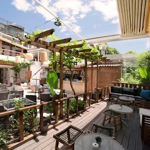 https://alvorkitecenter-guesthouse.hotelaalgarve.com